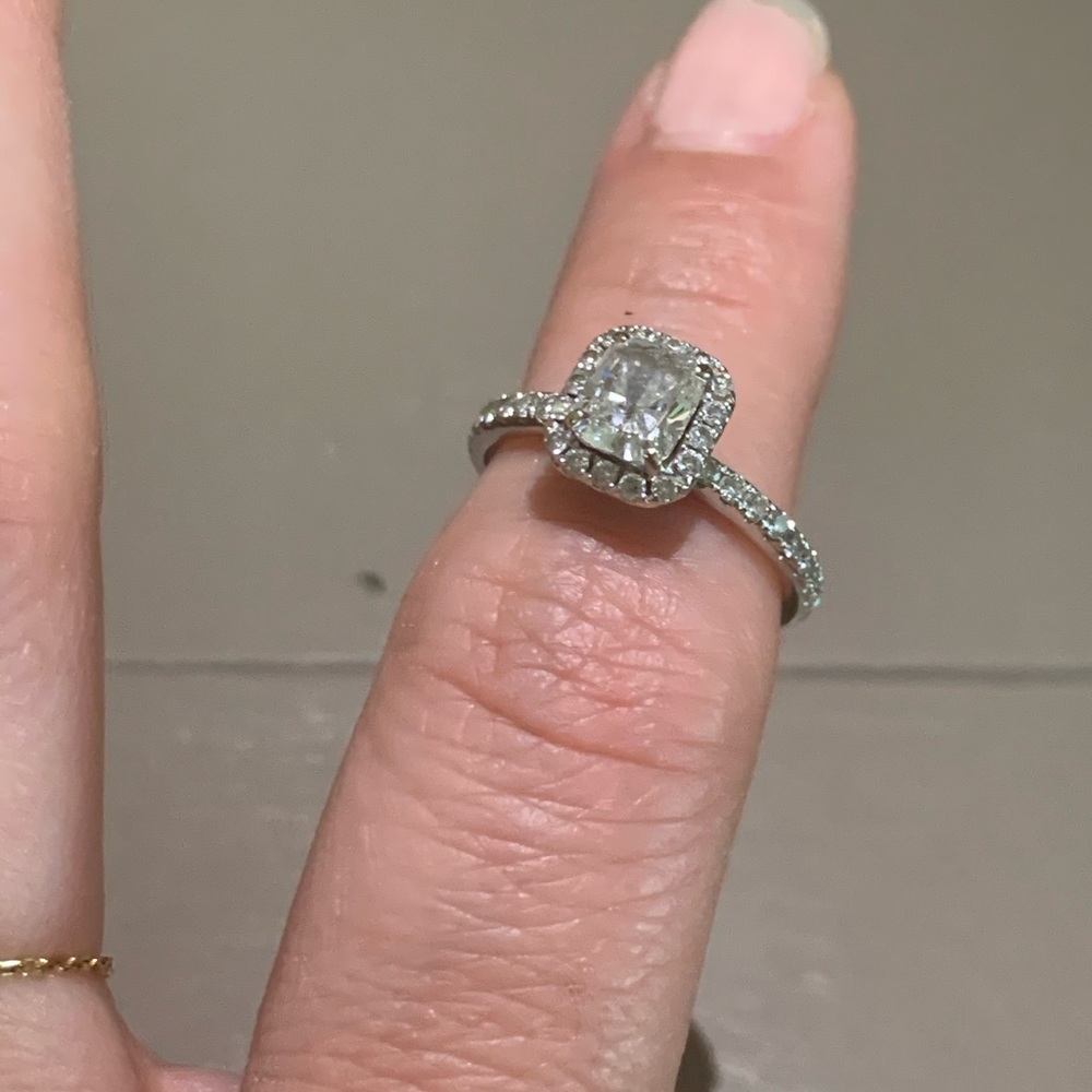 Cushion engagement ring